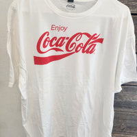 White Coca-Cola Graphic T-Shirt – 2XL