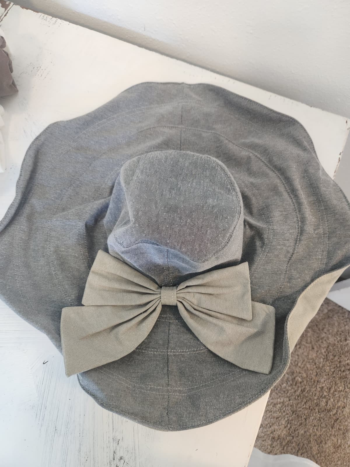 Grey Wide-Brim Hat with Bow